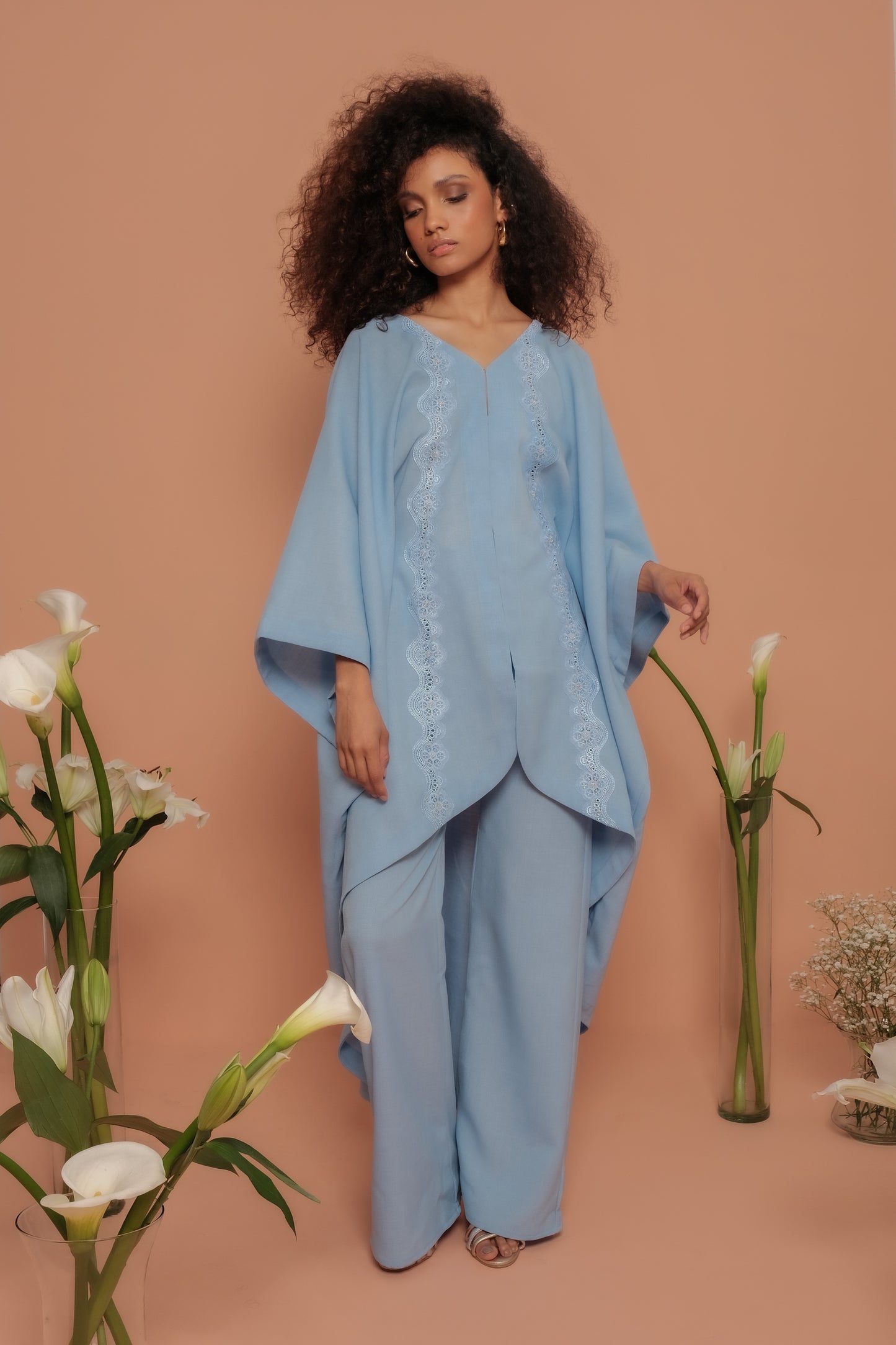 KAFTAN FLOWER BRILLER AZUL