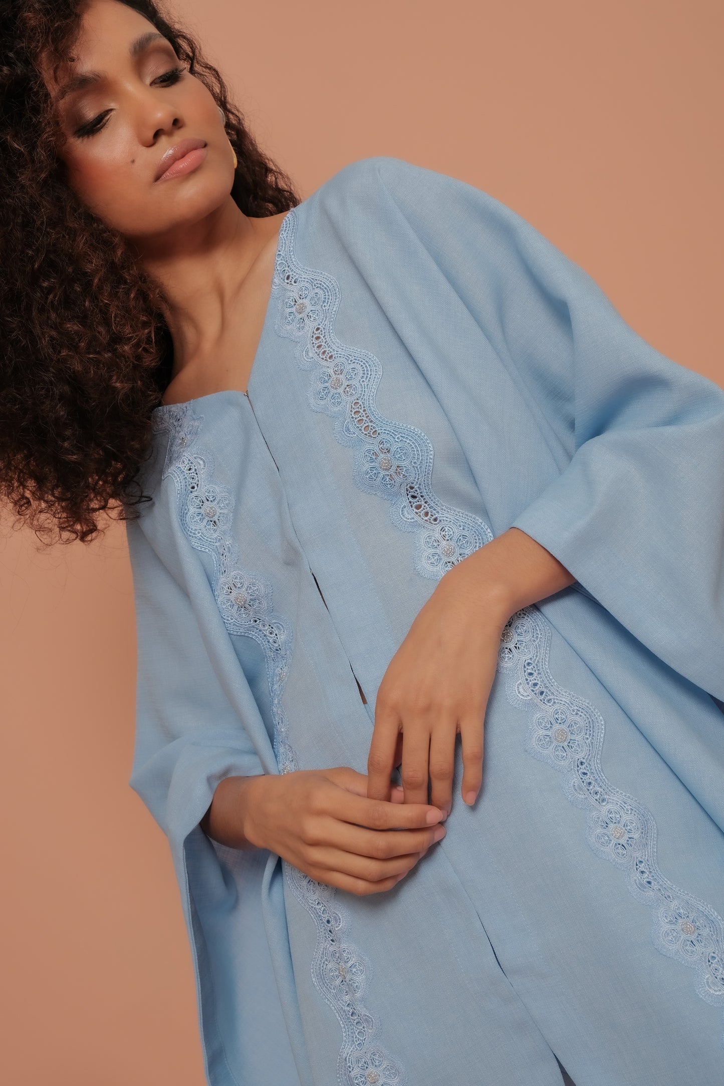KAFTAN FLOWER BRILLER AZUL